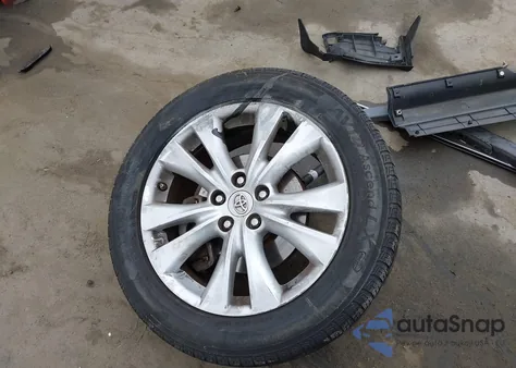 2015 Toyota Rav4 Limited из США, поврежденный, VIN 2T3YFREV4FW173485